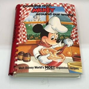 Vintage 1986 Disney Cooking With Mickey Spiral Cookbook Walt Disney World
